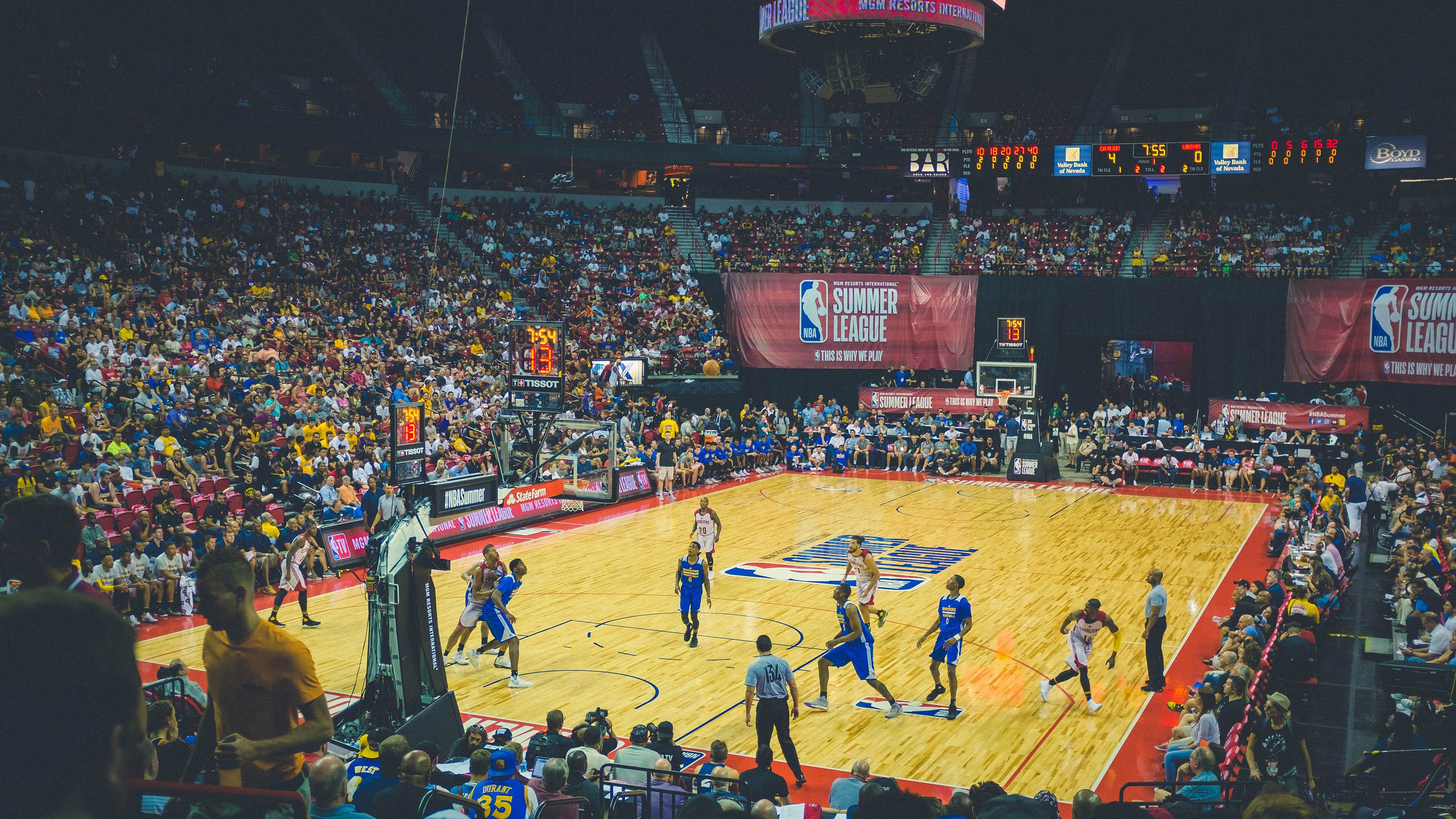 以科技创新驱动电竞，AI+大数据开启全新战术体系，电竞大数据服务